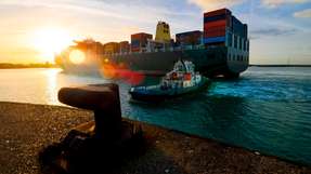 Mit dem Start des europäischen Emissionshandel im Januar 2024 steht die Schifffahrtsbranche vor großen Herausforderungen, die es zu bewältigen gilt. Friederike Hesse von Zero44 erklärt im Interview, was es mit EU ETS auf sich hat und welche Auswirkungen die Einführung für die Schifffahrt haben könnte.