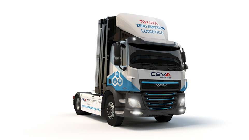 So sieht der Prototyp des Wasserstoff-Schwerlast-Lkw aus, den der niederländische Hersteller VDL Groep für die Kooperation zwischen Ceva Logistics und Toyota Motor Europe produziert hat. Der fünfjährige Test soll im zweiten Halbjahr 2023 starten.